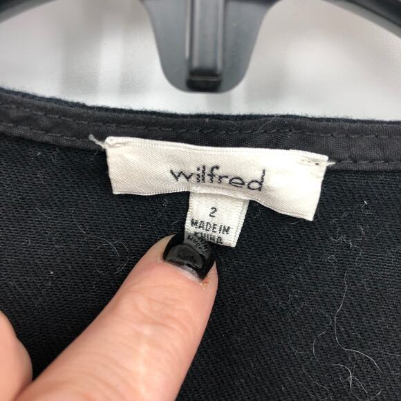 Aritzia Wilfred Womens Dauphine Crop Top 2 Black Stretch V-Neck Sleeveless Tank - Picture 8 of 9